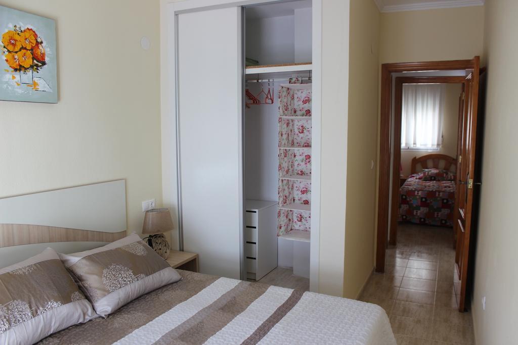 Apartamento Mariposa Daire Torrevieja Oda fotoğraf